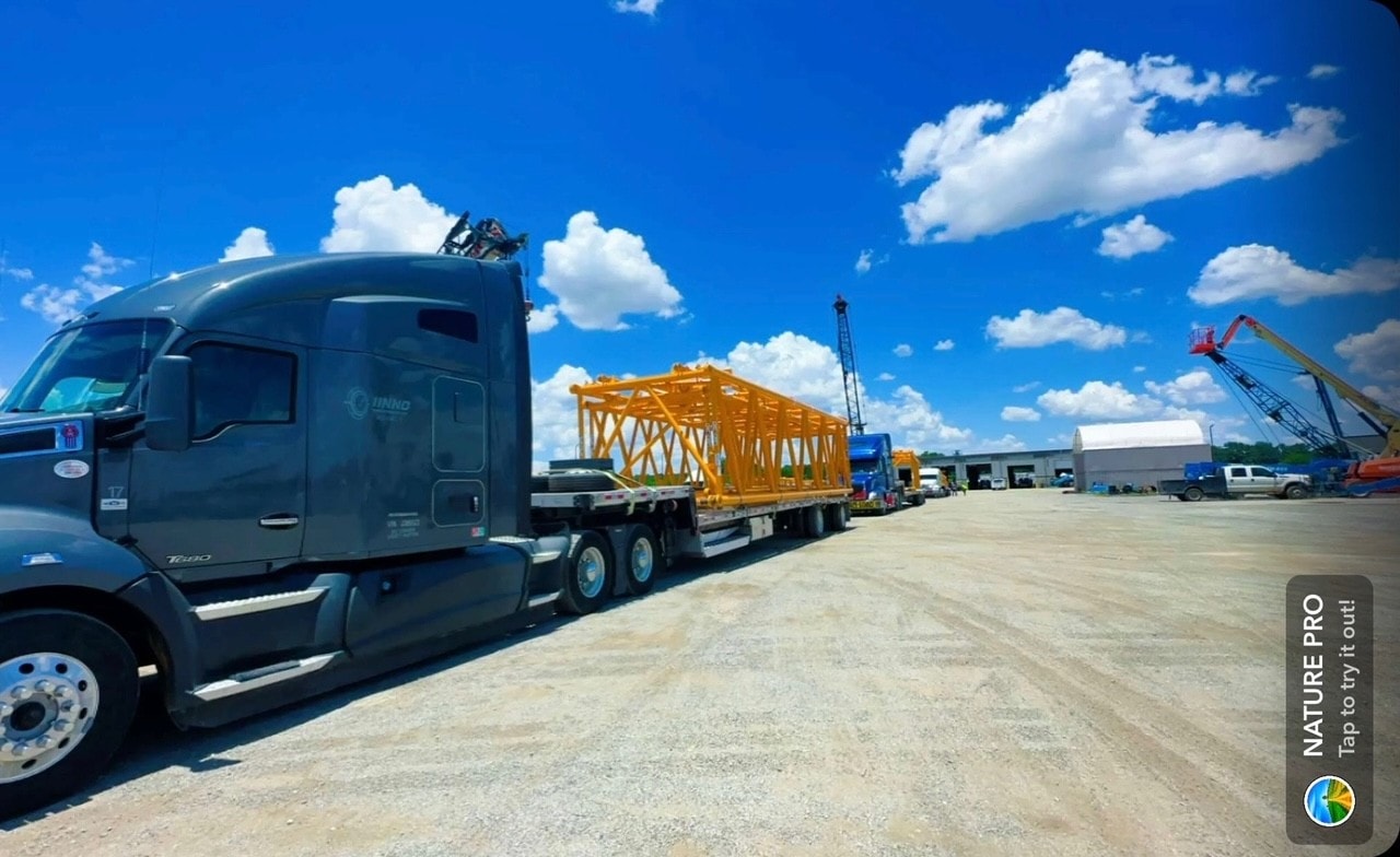 IINNO Fleet — Industrial Yard with Crane Lattice